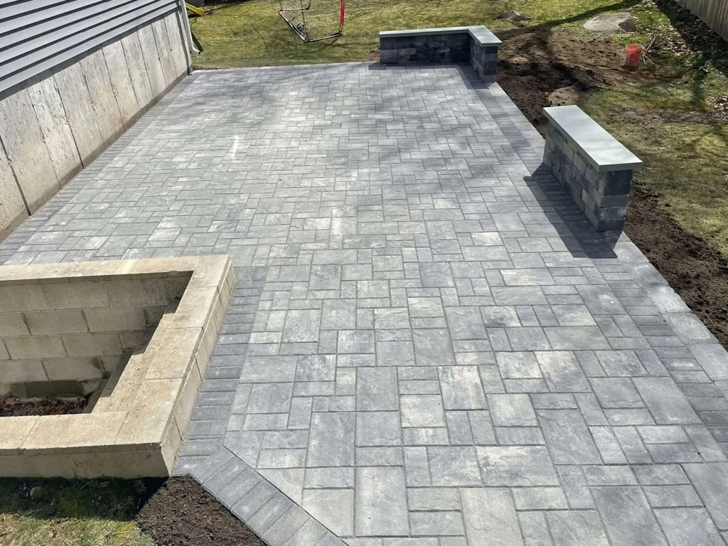 Residential driveway paving
